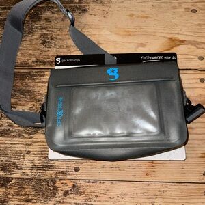 gecko brands OptiXtreme Phone Tote Waterproof Phone Case bag w magnetic Closure